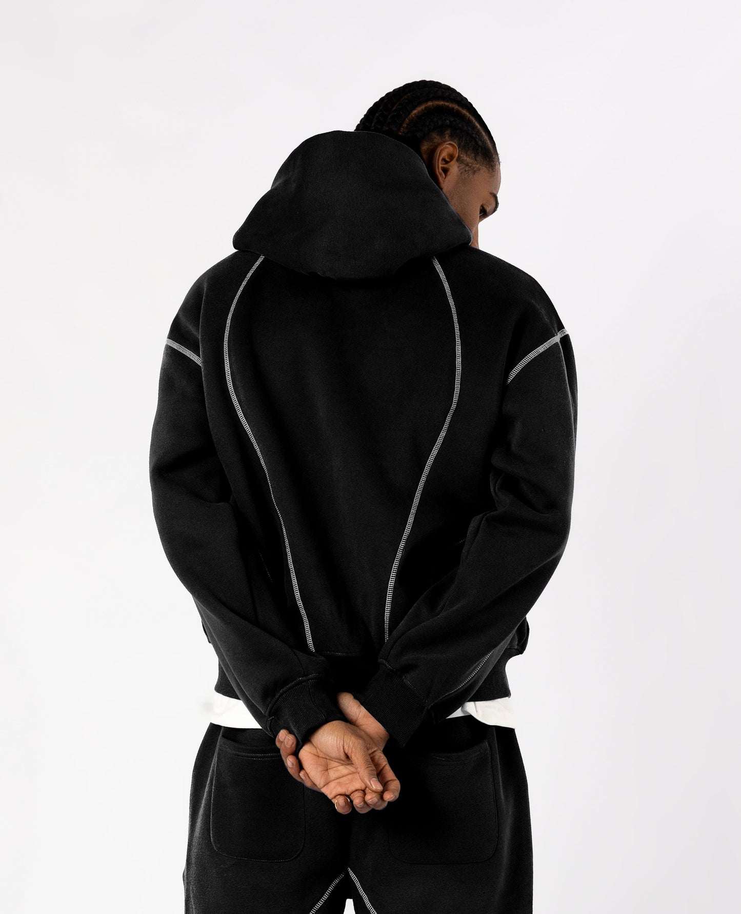 Zippé Line – Noir
